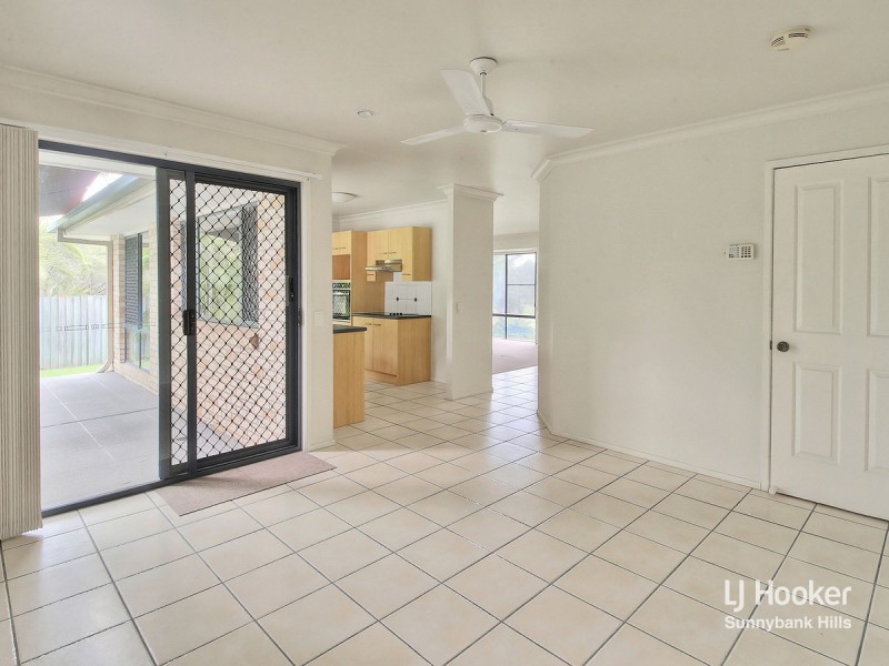 15 Tathra Street, Parkinson QLD 4115