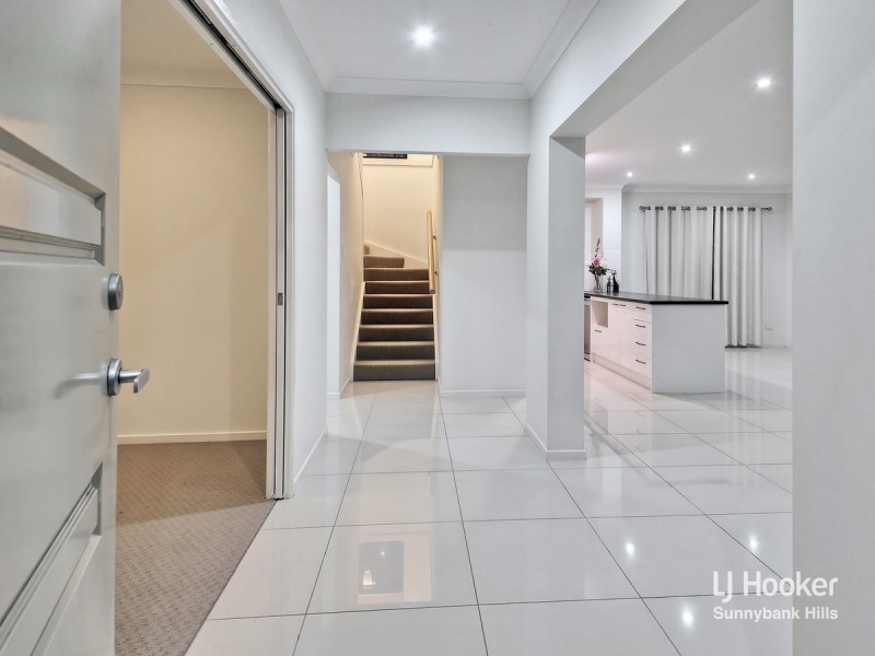 84 Holmead Road, Eight Mile Plains QLD 4113