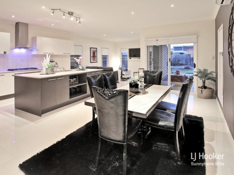 28 Phoenix Street, Rochedale QLD 4123