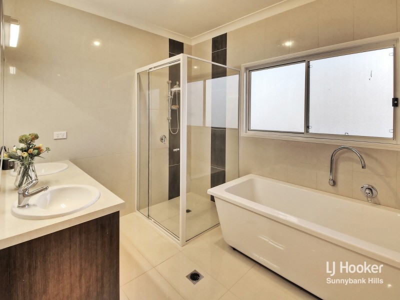 28 Phoenix Street, Rochedale QLD 4123