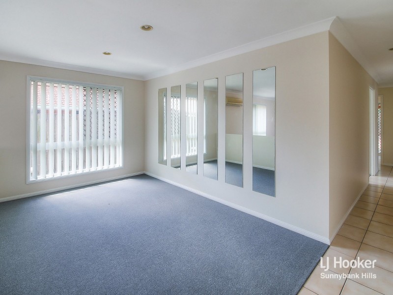 13 Brushtail Crescent, Doolandella QLD 4077