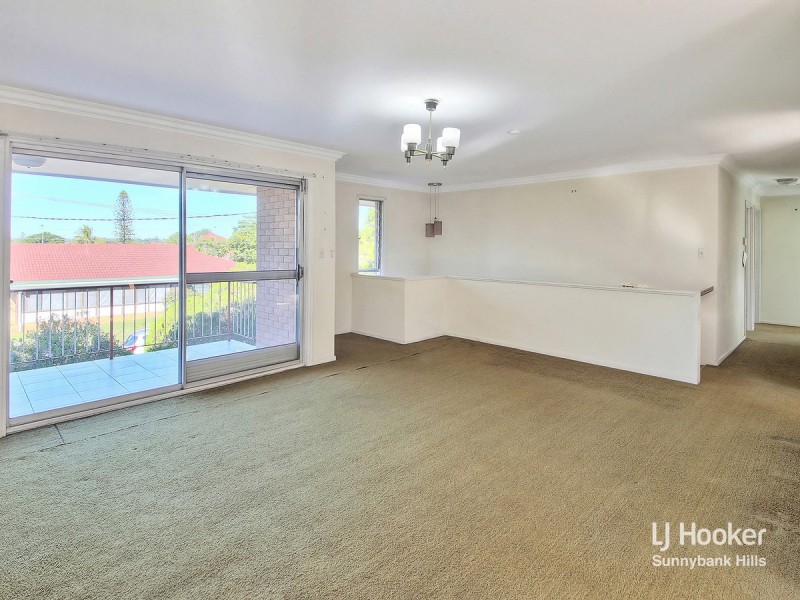 141 Granadilla Street, Macgregor QLD 4109