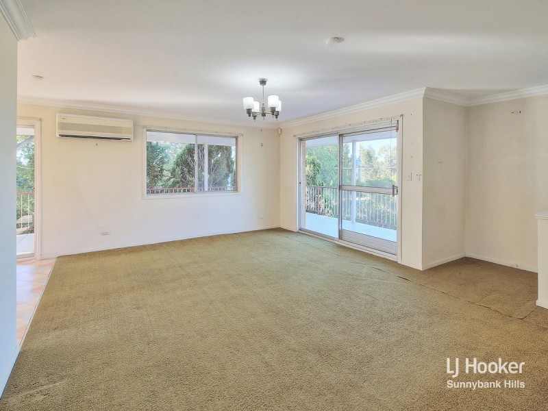 141 Granadilla Street, Macgregor QLD 4109