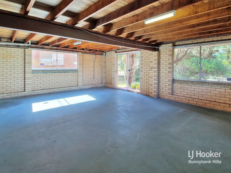 141 Granadilla Street, Macgregor QLD 4109