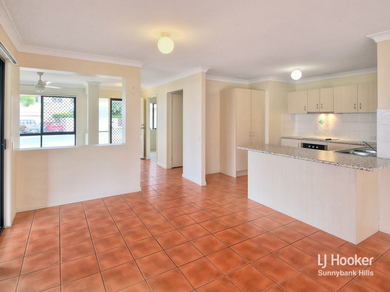 23/15 Parnassus Street, Robertson QLD 4109