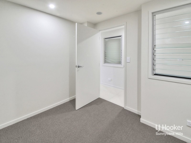 2102/1-5 Cremin Street, Upper Mount Gravatt QLD 4122