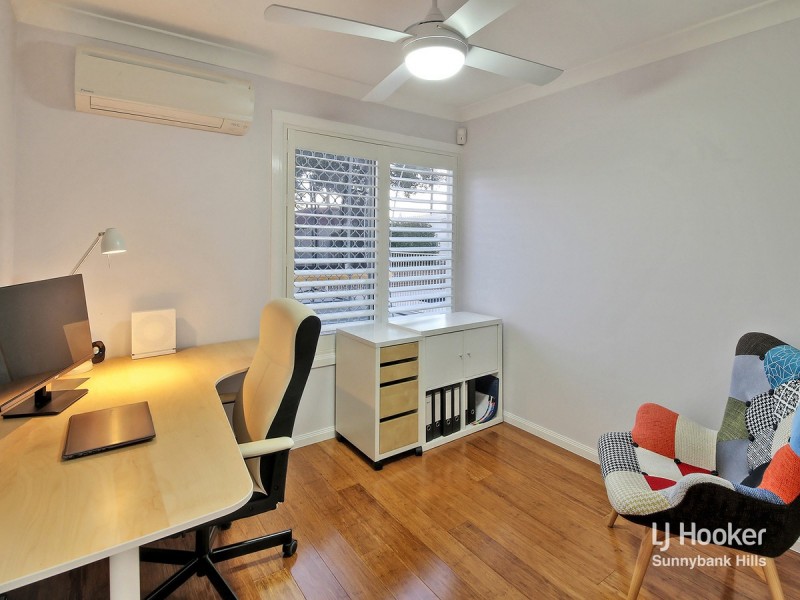 2 Portmarnock Way, Carindale QLD 4152