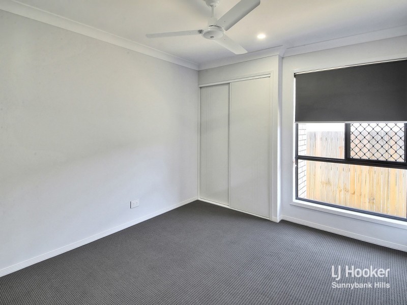 8 Fiveways Circuit, Park Ridge QLD 4125