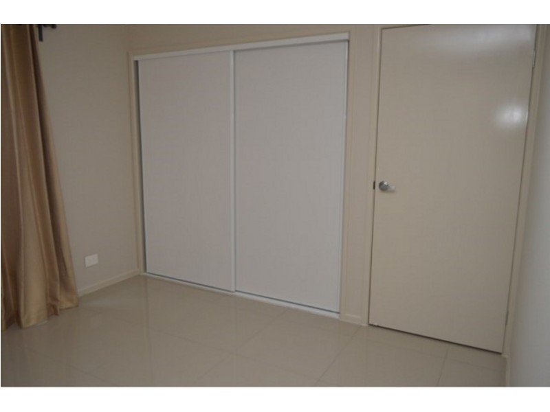 37a Estoril Street, Robertson QLD 4109