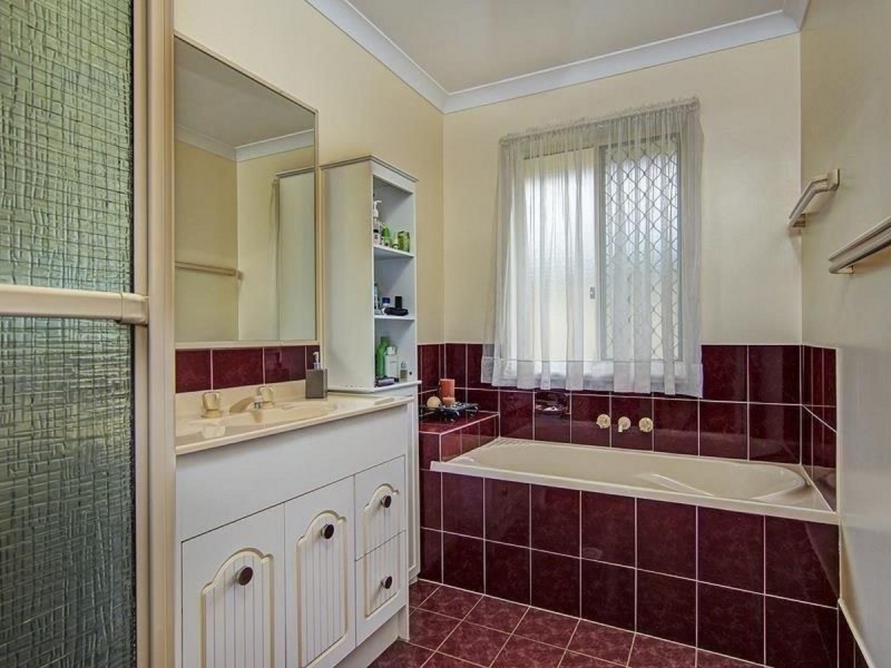 8 Vista Circuit, Runcorn QLD 4113