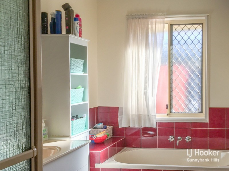 8 Vista Circuit, Runcorn QLD 4113