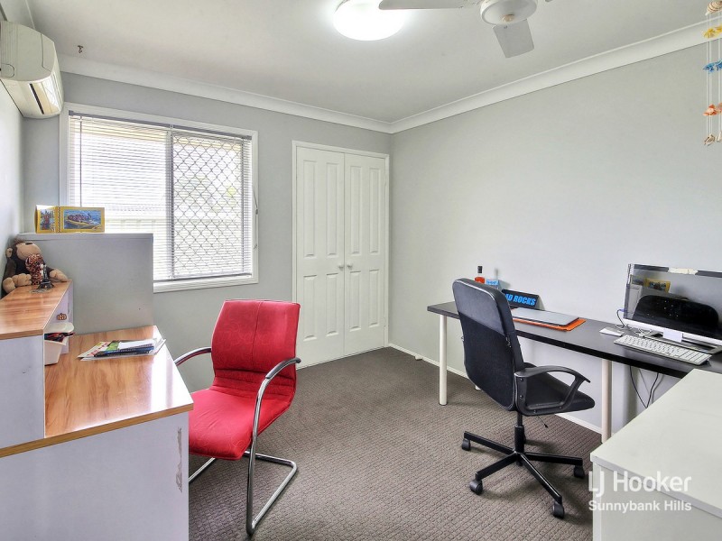 46 Owens Crescent, Regents Park QLD 4118