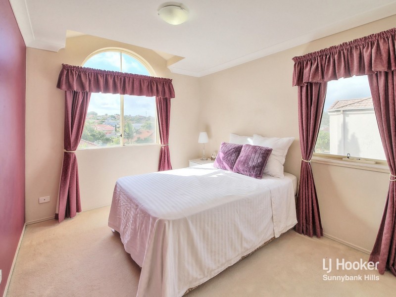 14 Regal Place, Eight Mile Plains QLD 4113