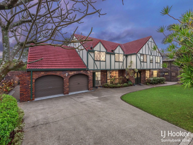 16 Sandringham Street, Mansfield QLD 4122