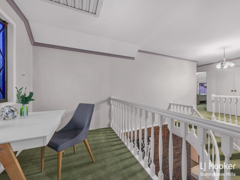 16 Sandringham Street, Mansfield QLD 4122