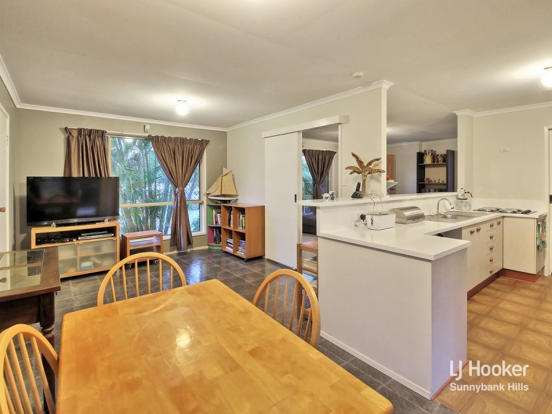 32 Allamanda Street, Runcorn QLD 4113