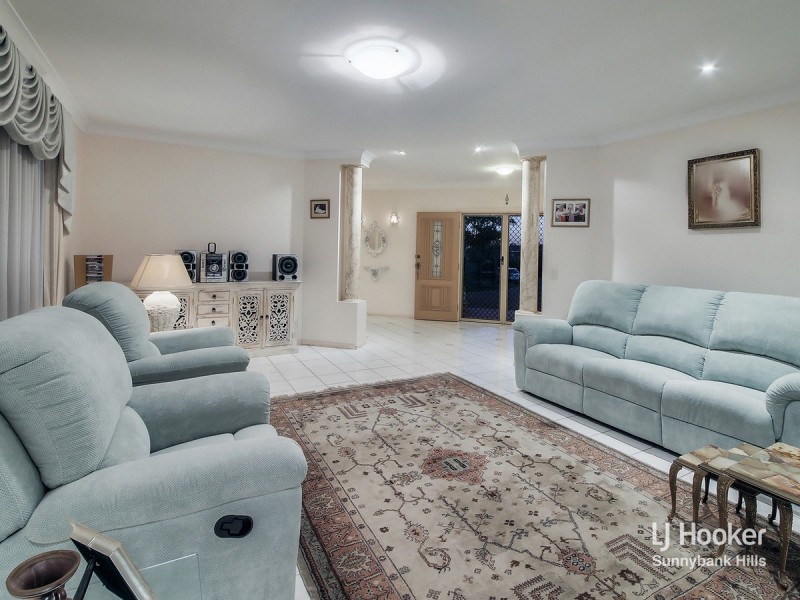 16 Gulubia Place, Calamvale QLD 4116