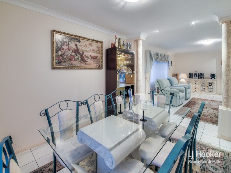 16 Gulubia Place, Calamvale QLD 4116