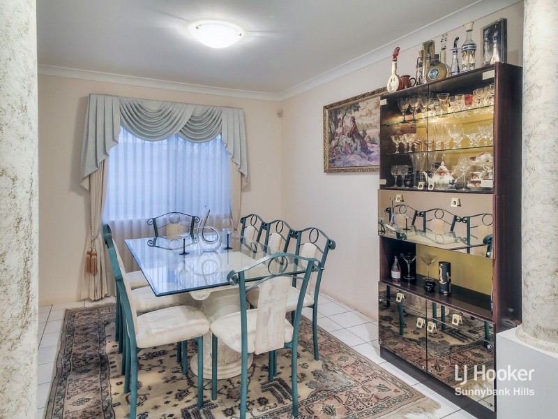 16 Gulubia Place, Calamvale QLD 4116