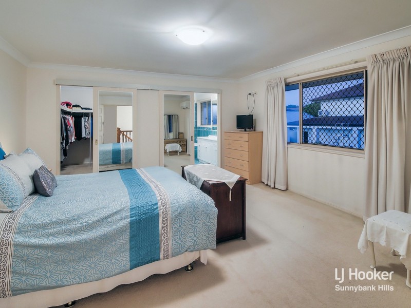 16 Gulubia Place, Calamvale QLD 4116