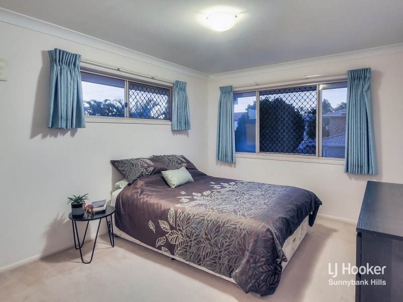 16 Gulubia Place, Calamvale QLD 4116