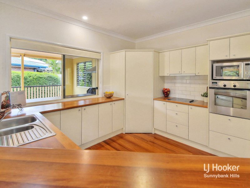 18 Franquin Crescent, Kuraby QLD 4112