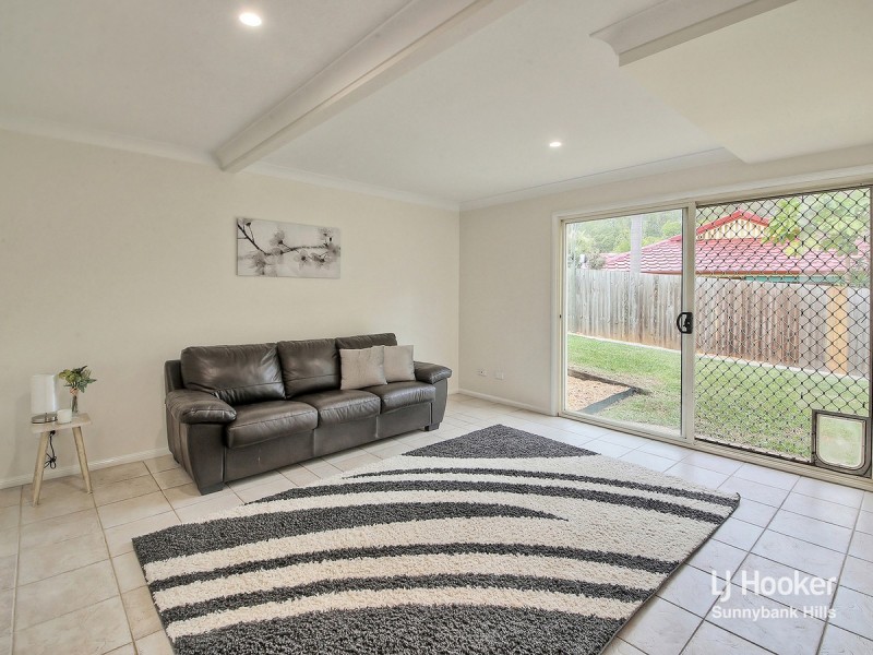 18 Franquin Crescent, Kuraby QLD 4112