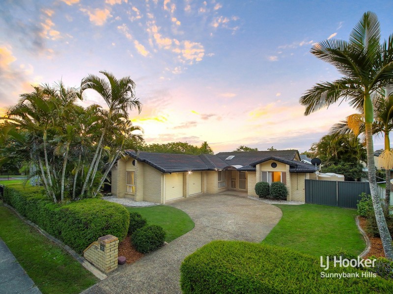 23 Golden Avenue, Calamvale QLD 4116