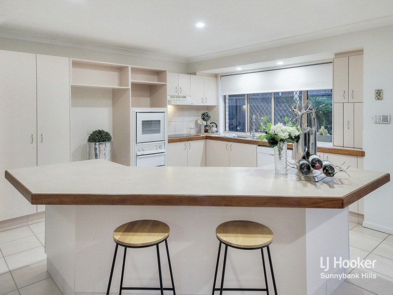 23 Golden Avenue, Calamvale QLD 4116