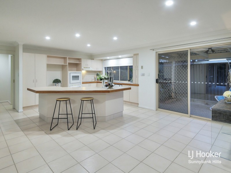 23 Golden Avenue, Calamvale QLD 4116