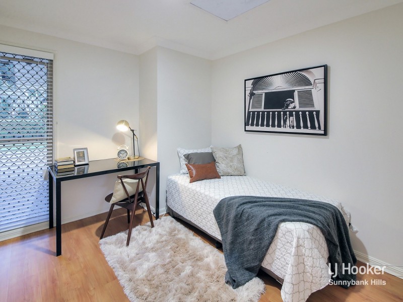 23 Golden Avenue, Calamvale QLD 4116