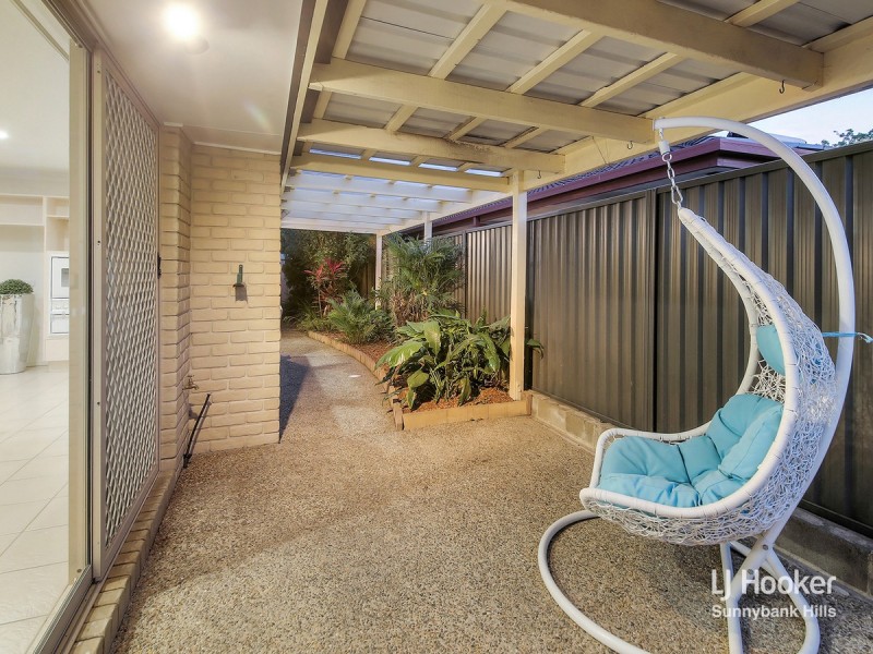 23 Golden Avenue, Calamvale QLD 4116