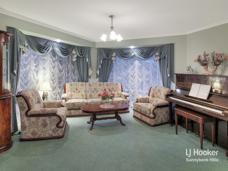 34 Sunflower Crescent, Calamvale QLD 4116
