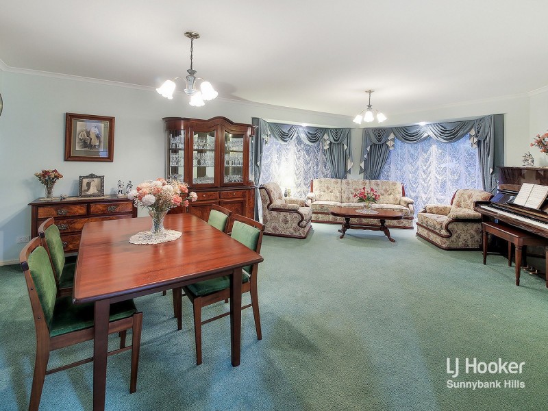 34 Sunflower Crescent, Calamvale QLD 4116
