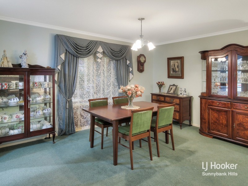 34 Sunflower Crescent, Calamvale QLD 4116