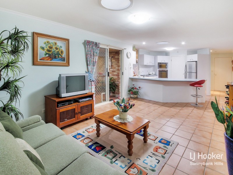 34 Sunflower Crescent, Calamvale QLD 4116