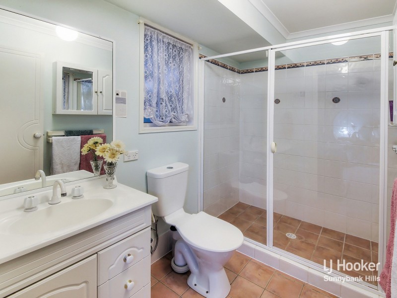 34 Sunflower Crescent, Calamvale QLD 4116