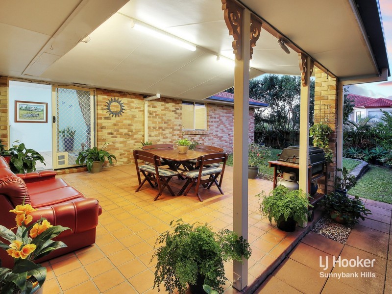 34 Sunflower Crescent, Calamvale QLD 4116