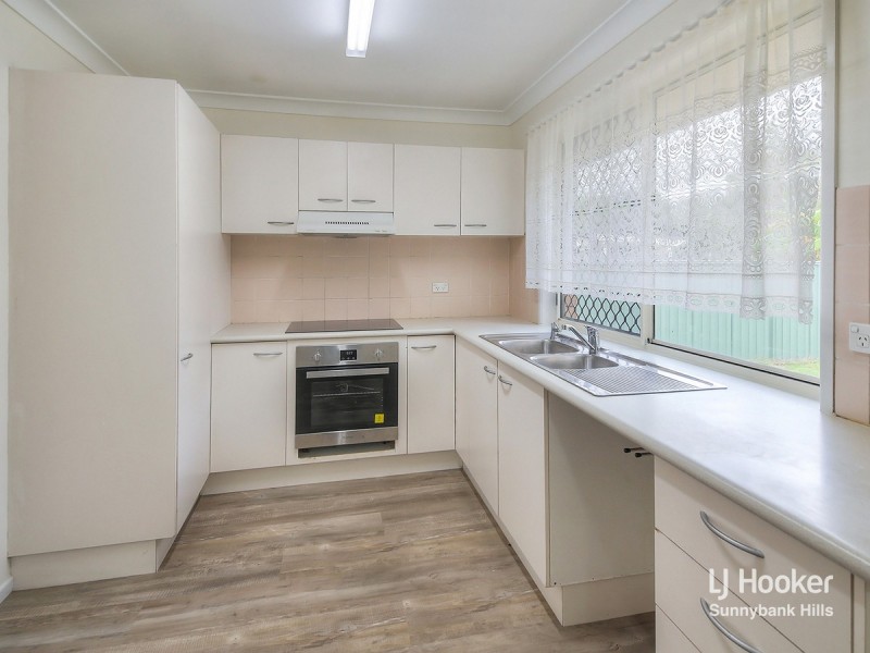 9 Greenlaw Place, Eight Mile Plains QLD 4113