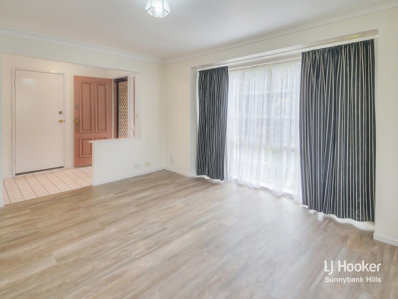 9 Greenlaw Place, Eight Mile Plains QLD 4113