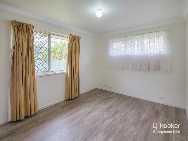 9 Greenlaw Place, Eight Mile Plains QLD 4113