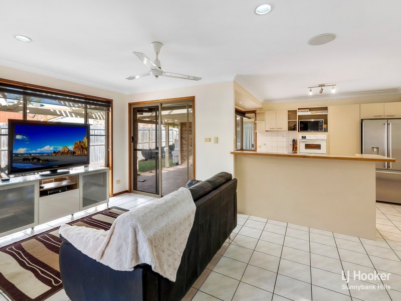 26 Bannockburn Crescent, Parkinson QLD 4115