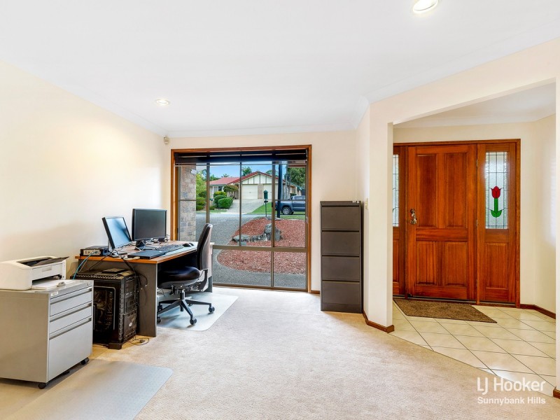 26 Bannockburn Crescent, Parkinson QLD 4115