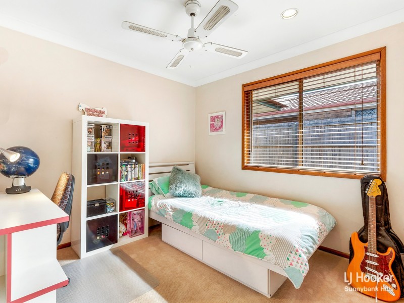 26 Bannockburn Crescent, Parkinson QLD 4115