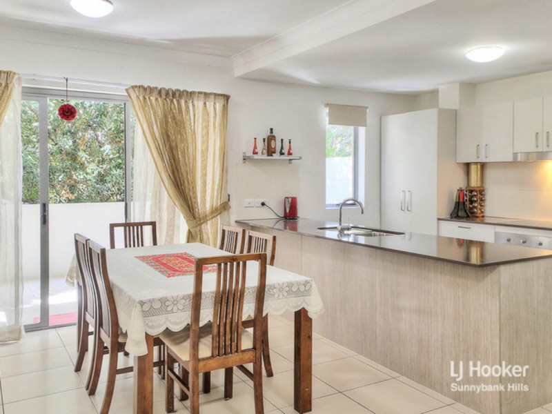 1108/8 Win Street, Eight Mile Plains QLD 4113