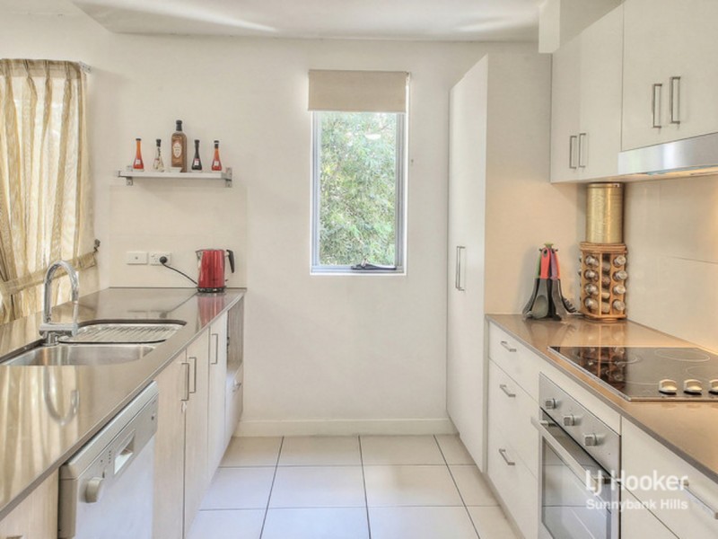 1108/8 Win Street, Eight Mile Plains QLD 4113