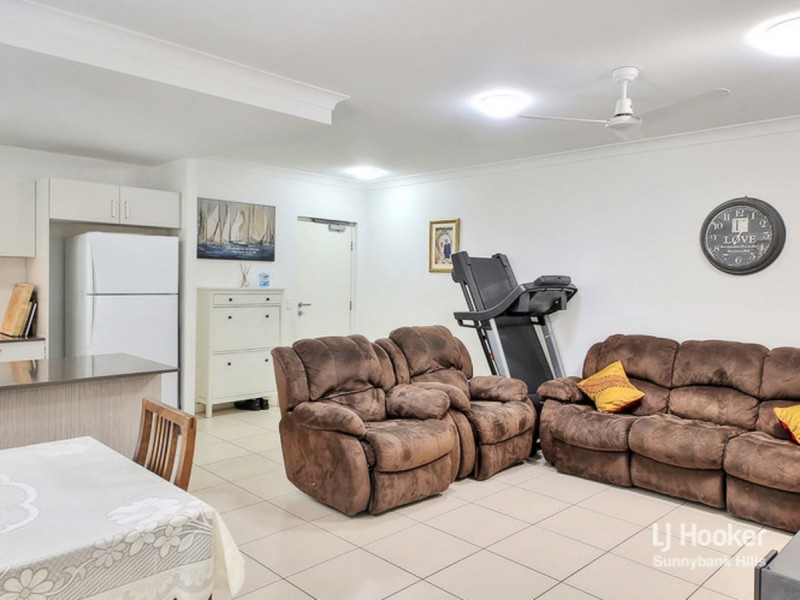 1108/8 Win Street, Eight Mile Plains QLD 4113