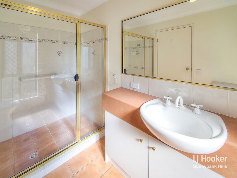 21/15 Parnassus Street, Robertson QLD 4109