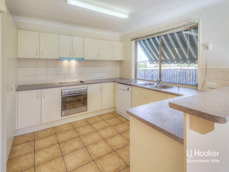 21/15 Parnassus Street, Robertson QLD 4109