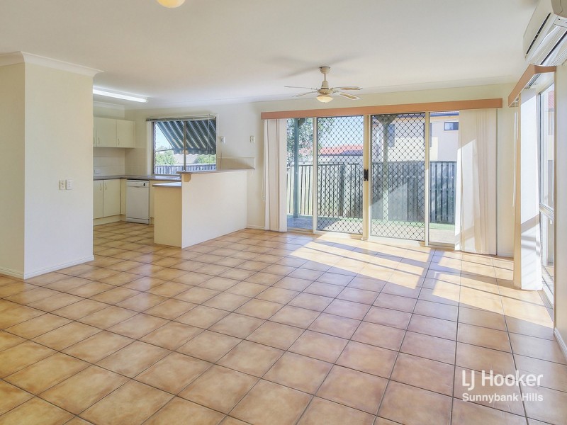 21/15 Parnassus Street, Robertson QLD 4109
